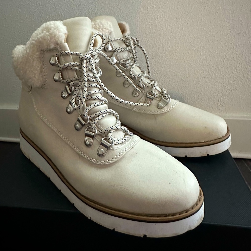 Esprit Beige Ivory Winter Faux Fur Ankle Boots / US 7.5M